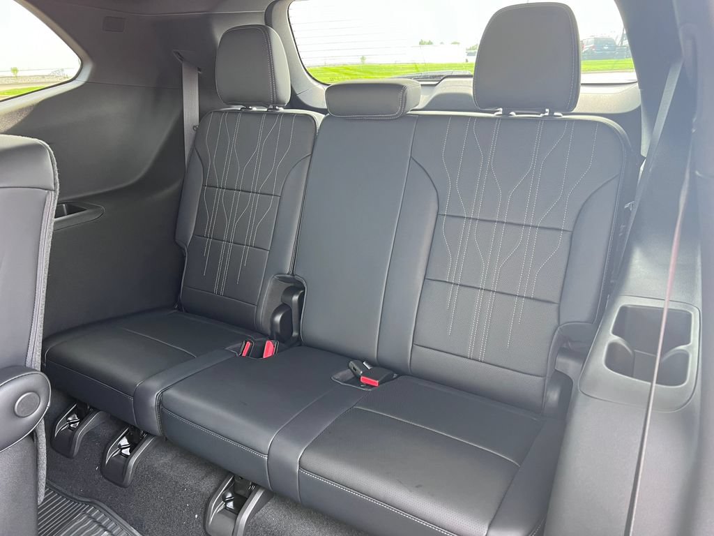 New 2026 Buick Enclave Avenir w/ Super Cruise Package AWD/4WD image 7