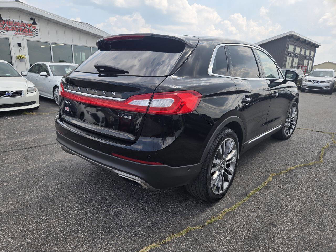 Used 2016 Lincoln MKX Reserve w/ Luxury Package image 8