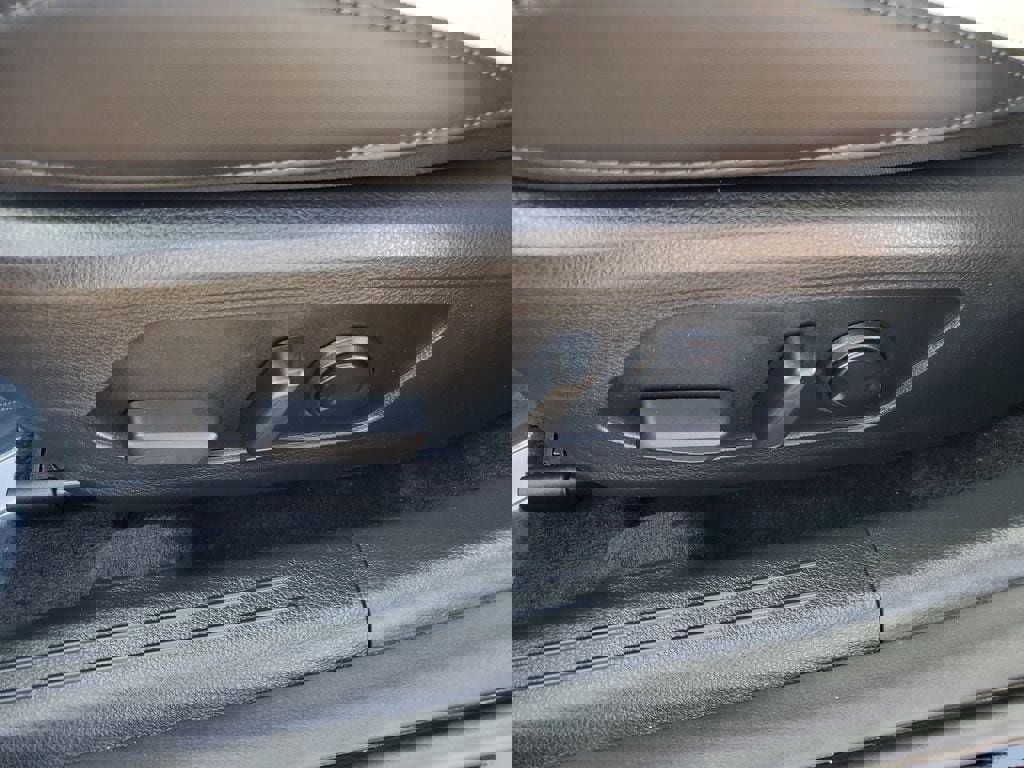 Used 2026 Kia K5 GT-Line w/ GT-Line Premium Package FWD image 7