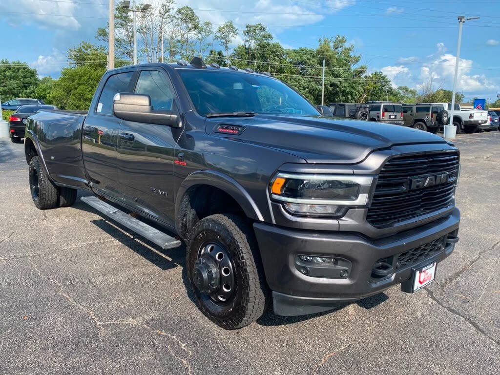 Used 2022 RAM 3500 Laramie w/ Night Edition AWD/4WD image 3