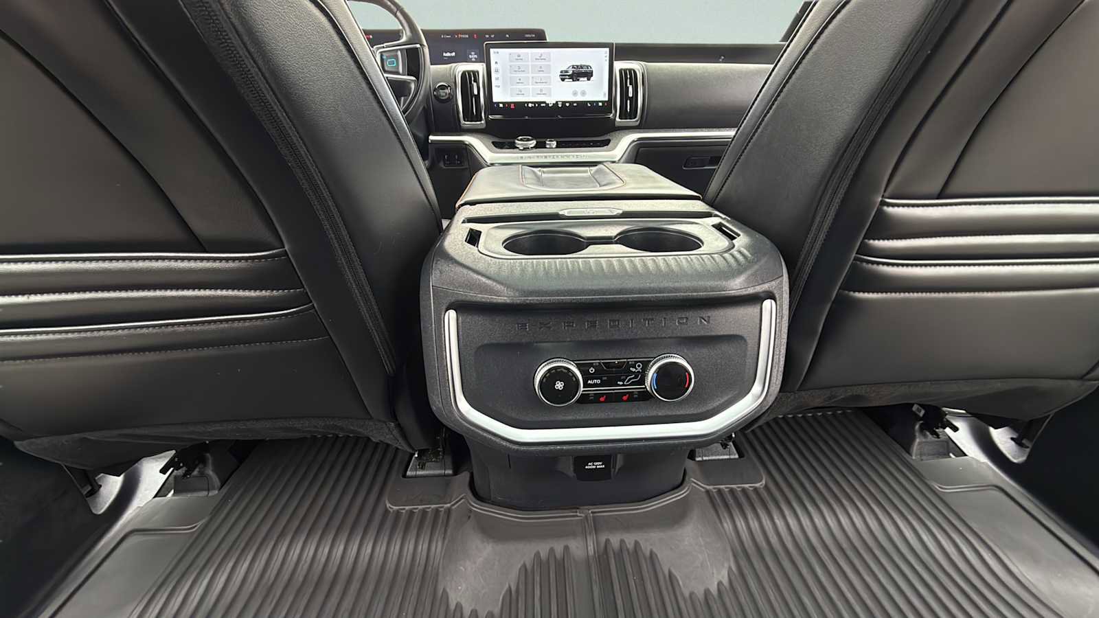 Used 2025 Ford Expedition Tremor image 40