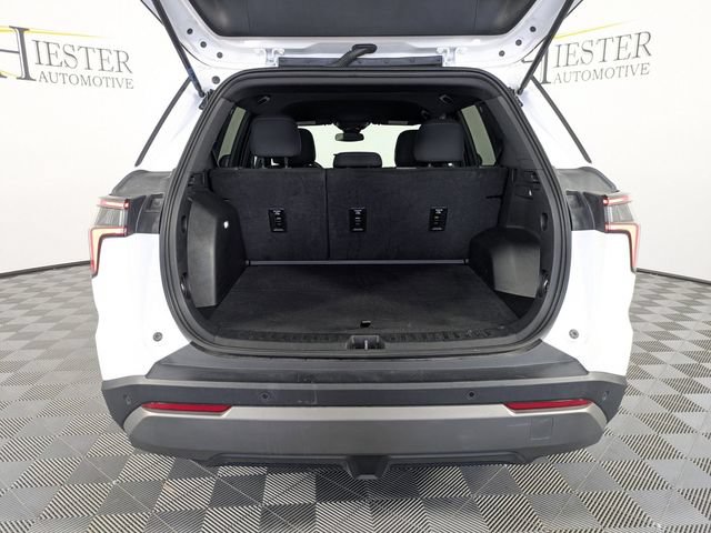 Used 2025 Chevrolet Equinox LT AWD/4WD image 26