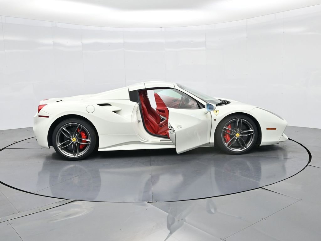 Used 2019 Ferrari 488 Spider image 3