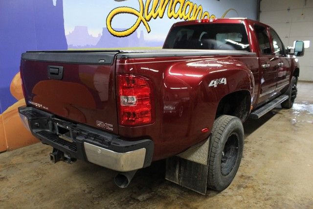 Used 2014 GMC Sierra 3500 SLE w/ SLE Preferred Package AWD/4WD image 4