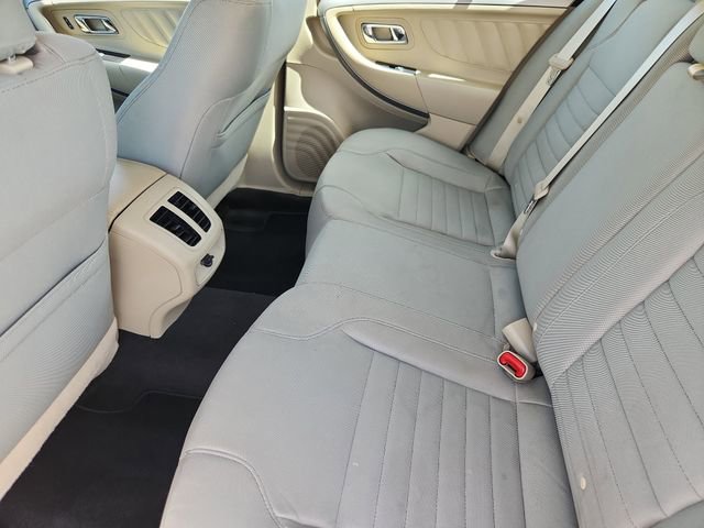 Used 2013 Ford Taurus SE FWD image 18