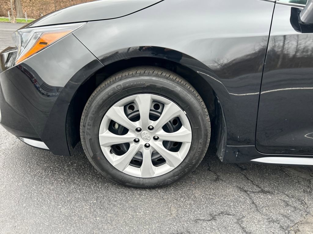 Used 2024 Toyota Corolla LE image 29