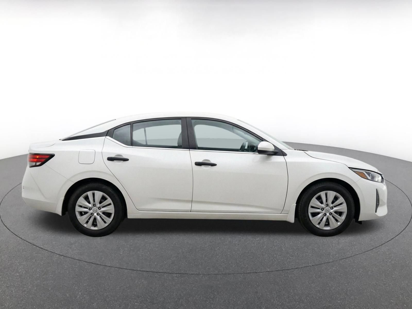 Used 2025 Nissan Sentra S FWD image 10