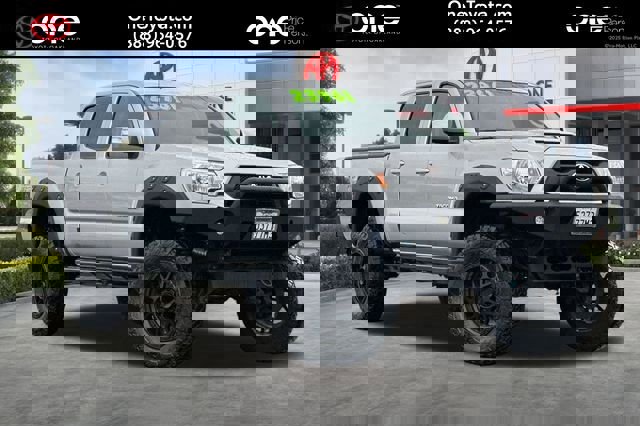 Used 2013 Toyota Tacoma PreRunner w/ TRD Sport Pkg image 1