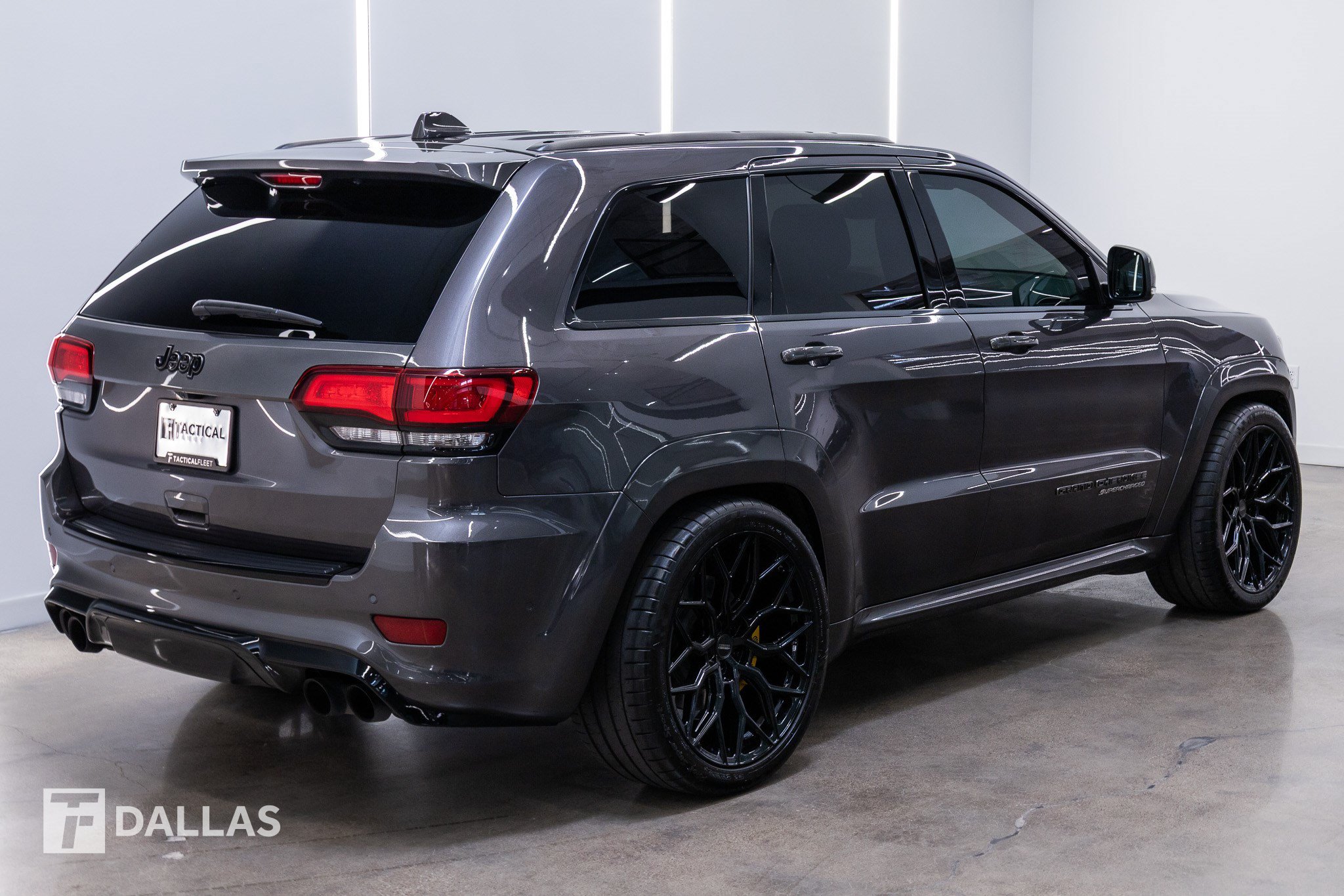 Used 2021 Jeep Grand Cherokee Trackhawk AWD/4WD image 12