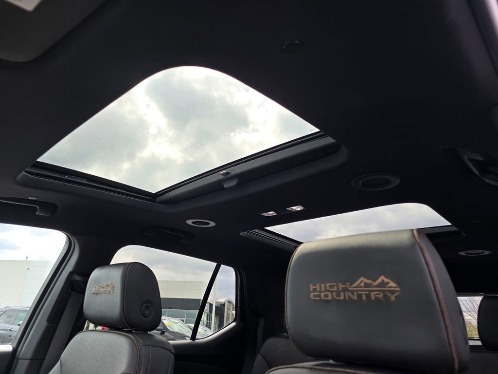 Certified 2023 Chevrolet Traverse High Country image 27