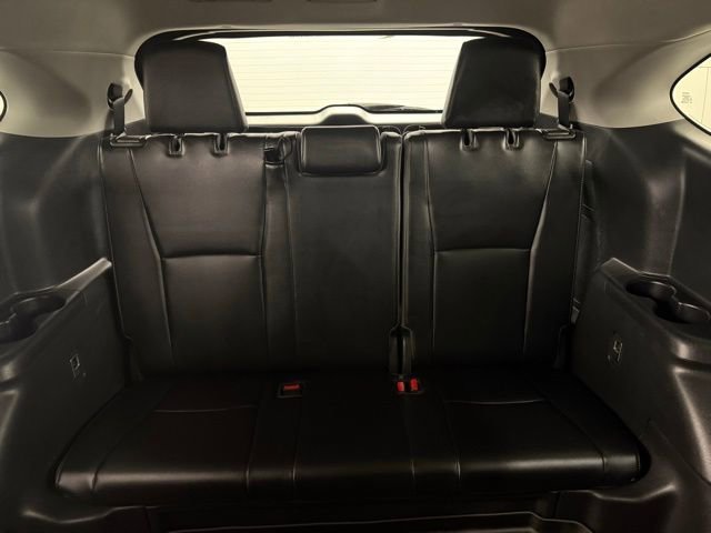 Used 2021 Toyota Highlander Limited image 11