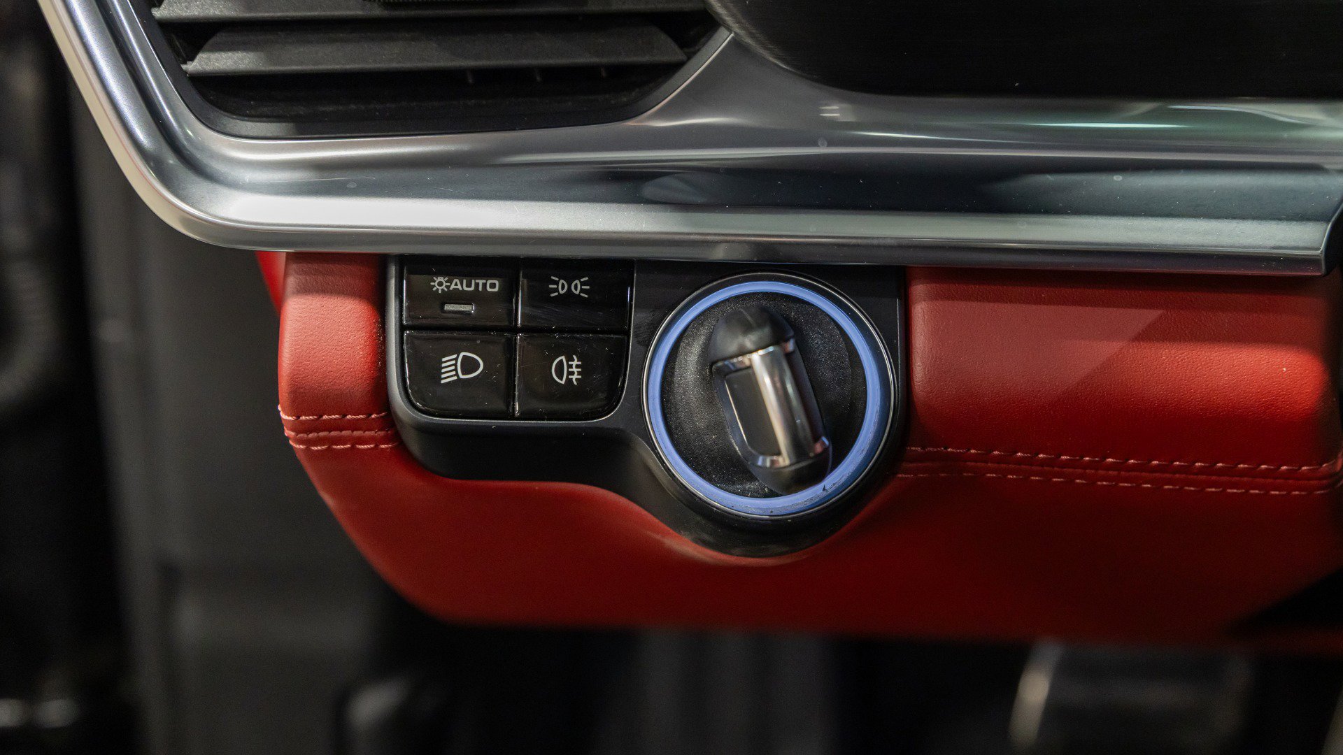 Used 2020 Porsche Panamera GTS image 61