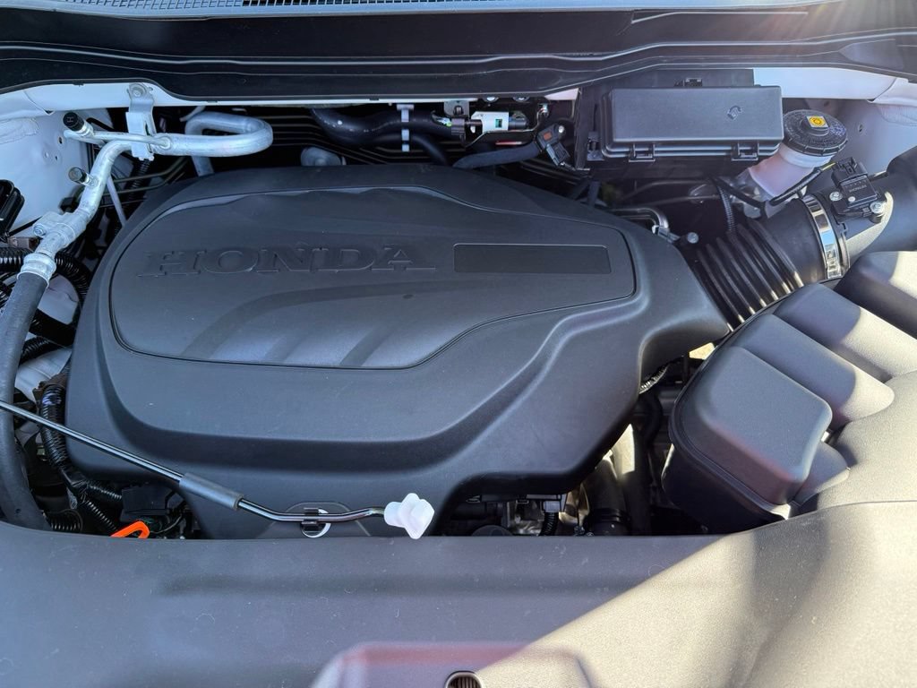 Used 2025 Honda Ridgeline Black Edition image 10