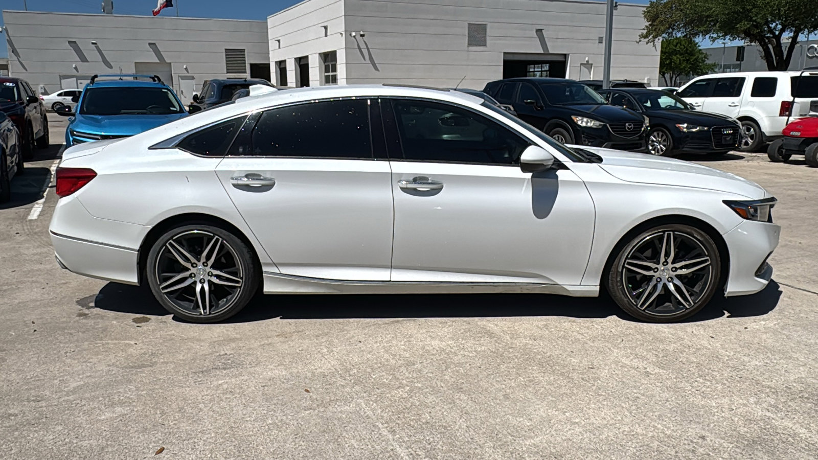 Used 2021 Honda Accord Touring image 8