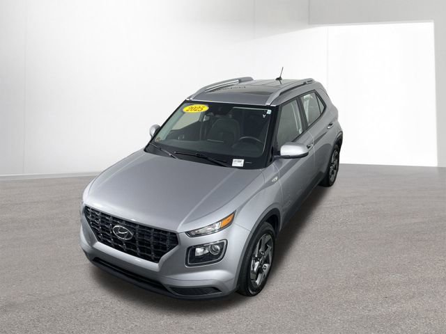Used 2025 Hyundai Venue SEL image 43