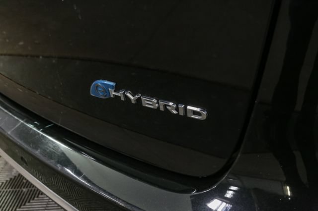 Used 2023 Chrysler Pacifica Touring-L FWD image 10