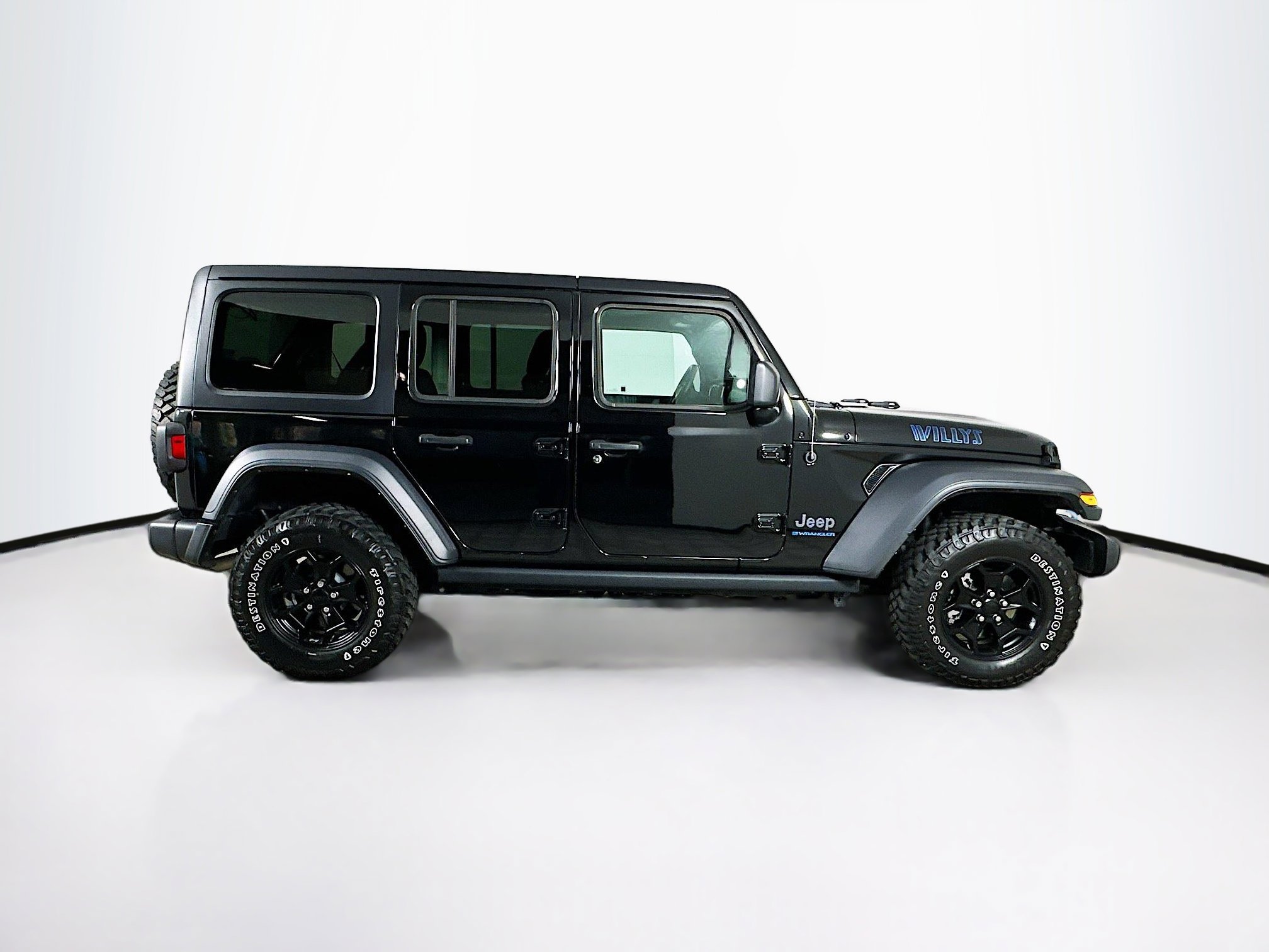 Used 2023 Jeep Wrangler Unlimited w/ Cold Weather Group image 10