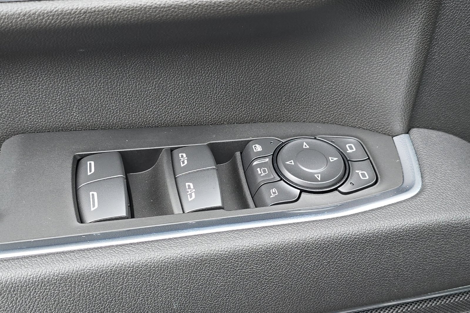 New 2025 Chevrolet Silverado 2500 LTZ w/ Trail Boss Package image 11