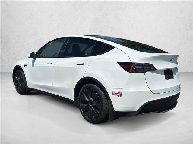 Used 2025 Tesla Model Y Long Range RWD image 6
