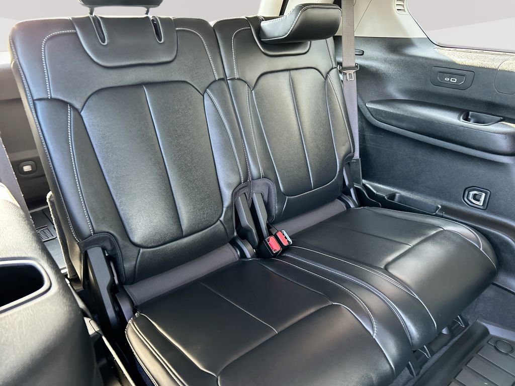 Used 2021 Jeep Grand Cherokee L Limited AWD/4WD image 31