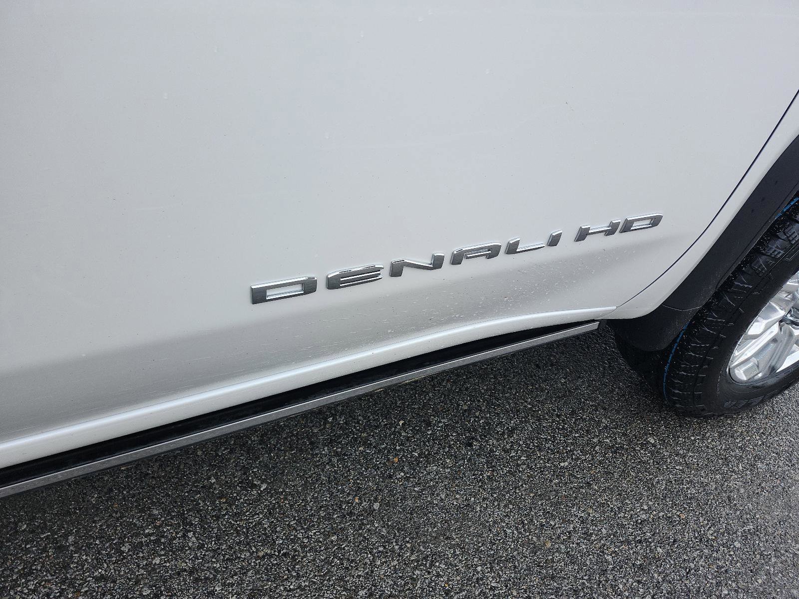 Used 2023 GMC Sierra 2500 Denali w/ Denali Ultimate Package image 6