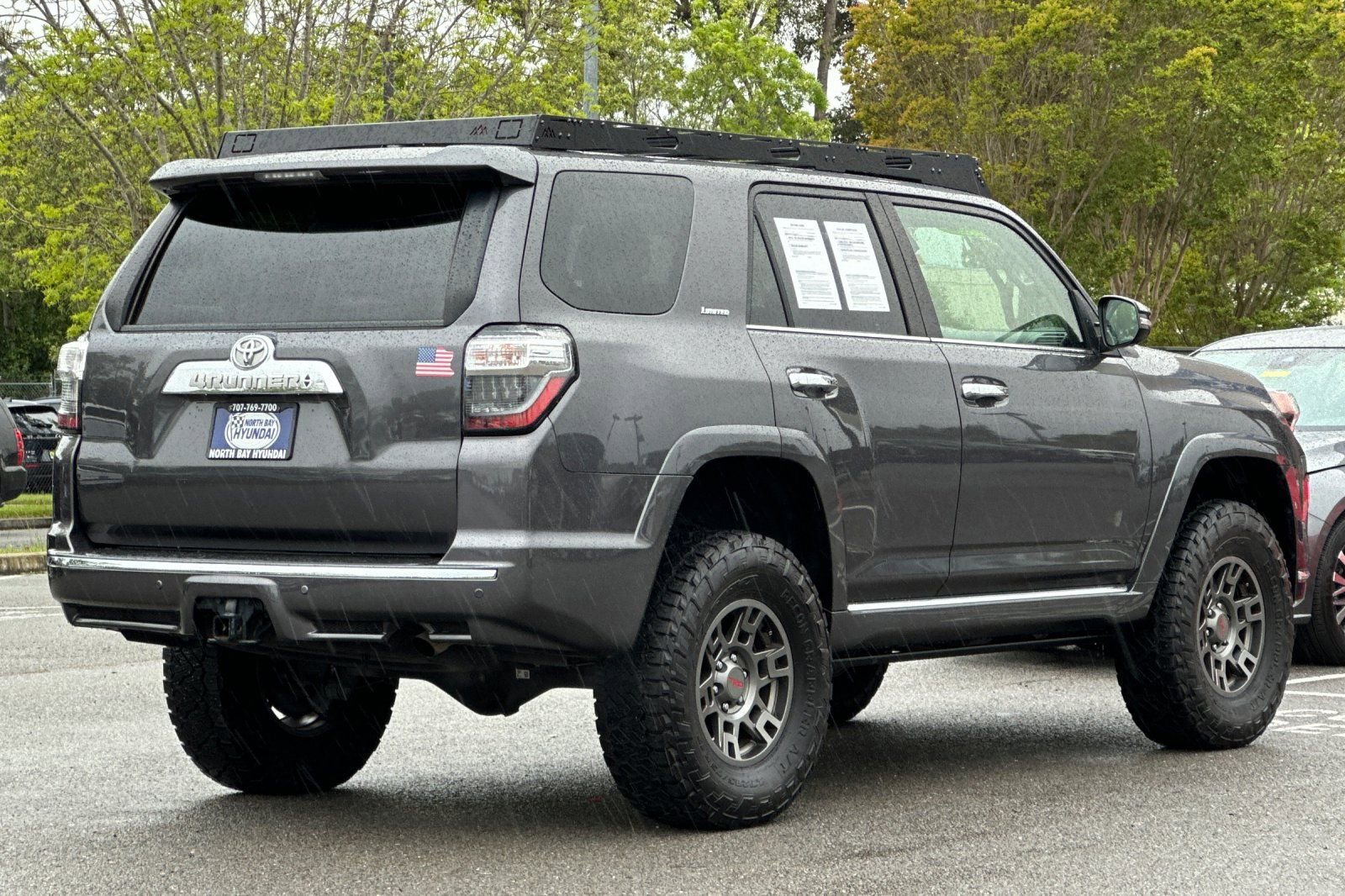 Used 2022 Toyota 4Runner Limited AWD/4WD image 4
