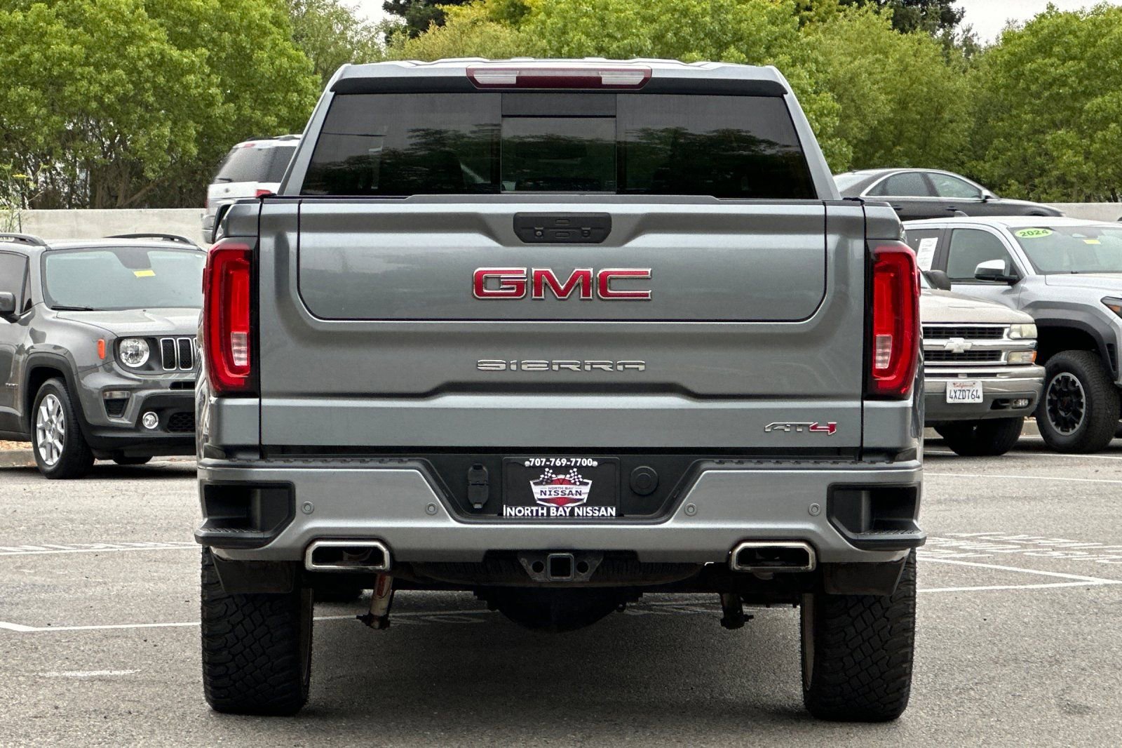 Used 2019 GMC Sierra 1500 AT4 w/ AT4 Premium Package image 5