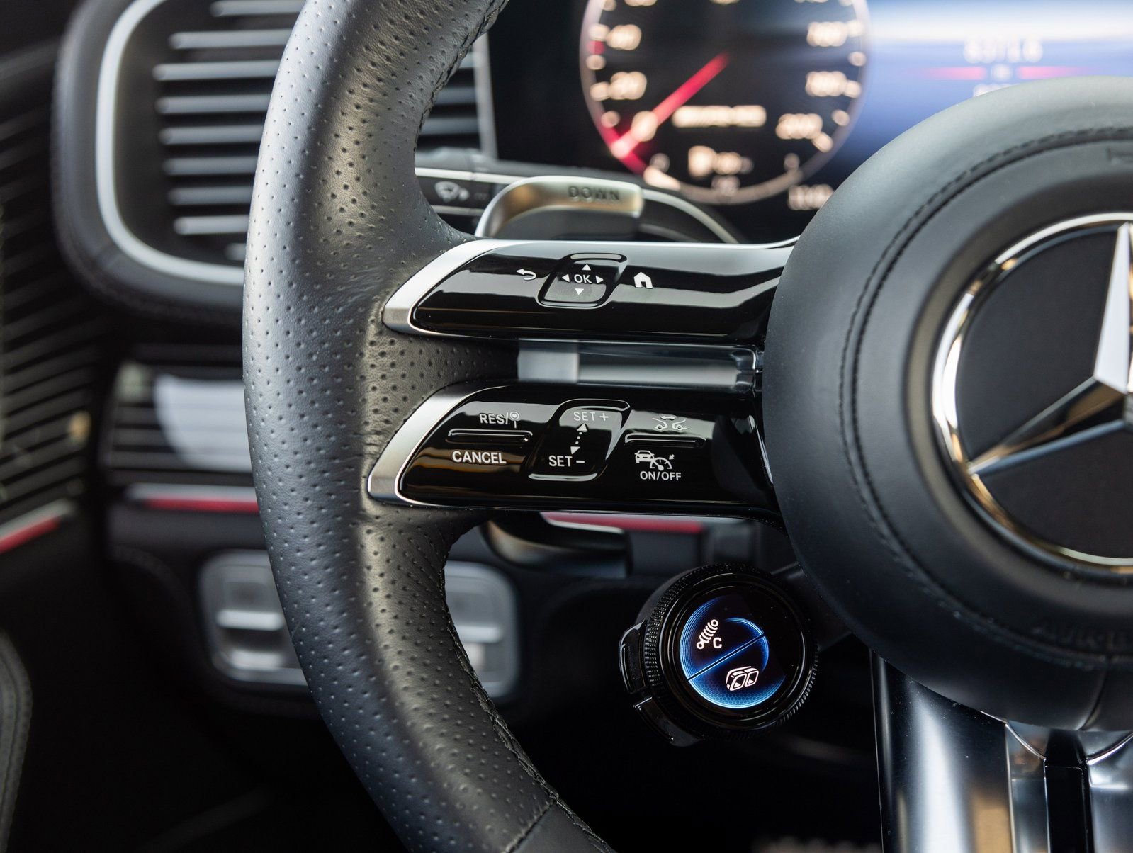 Used 2025 Mercedes-Benz GLS 63 AMG 4MATIC image 15