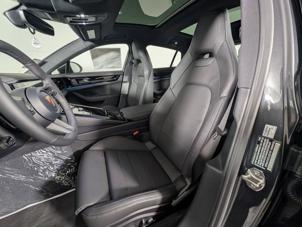 New 2026 Porsche Panamera 4 image 5