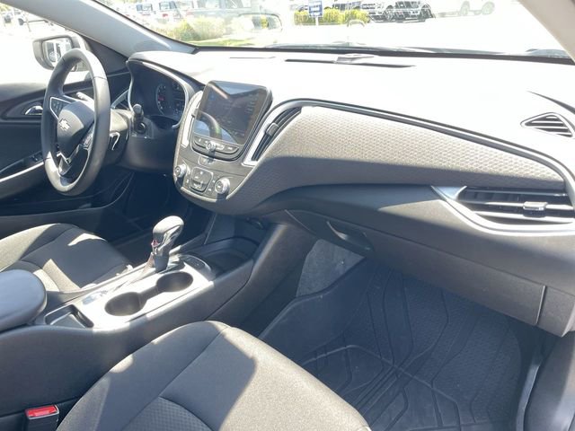 Used 2024 Chevrolet Malibu RS w/ LPO, Floor Liner Package FWD image 27