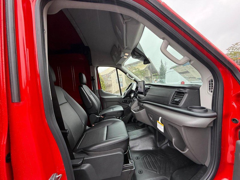 New 2027 Ford Transit 250 148 Medium Roof RWD image 13