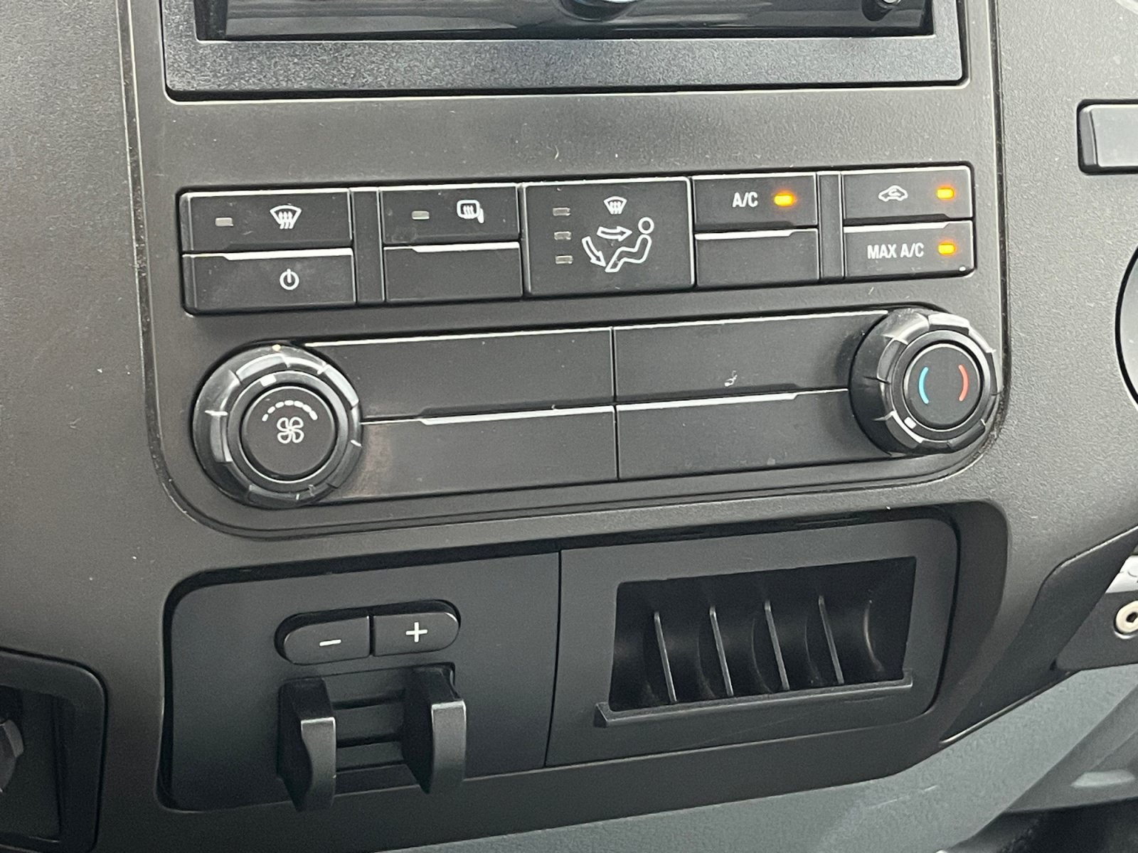 Used 2016 Ford F350 XL w/ Power Equipment Group AWD/4WD image 19