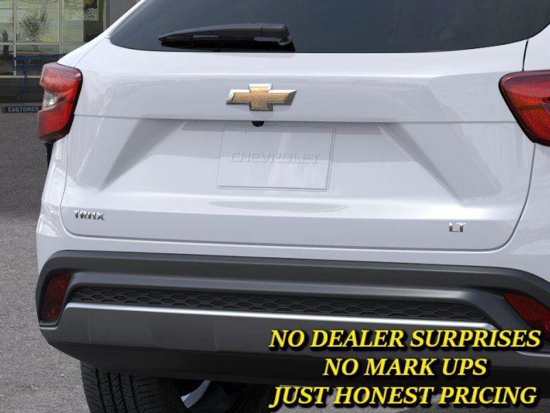 New 2026 Chevrolet Trax LT w/ LT Convenience Package FWD image 14