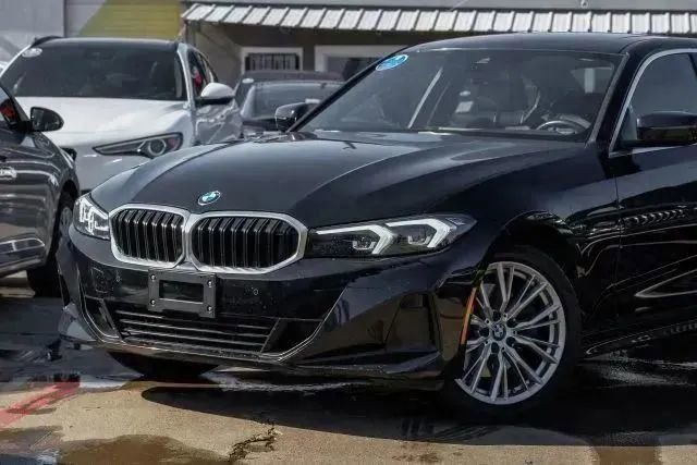 Used 2024 BMW 330i Sedan image 6