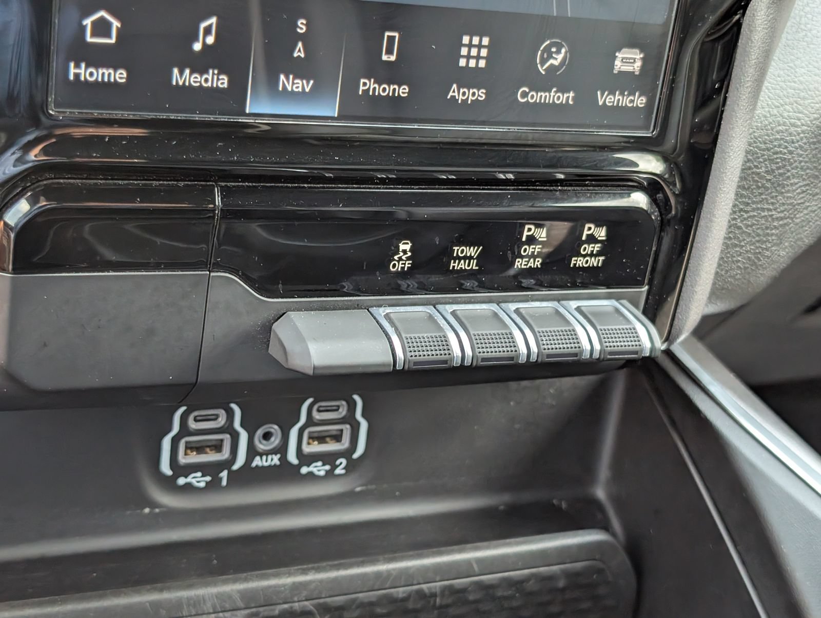 Used 2023 RAM 1500 Laramie AWD/4WD image 27