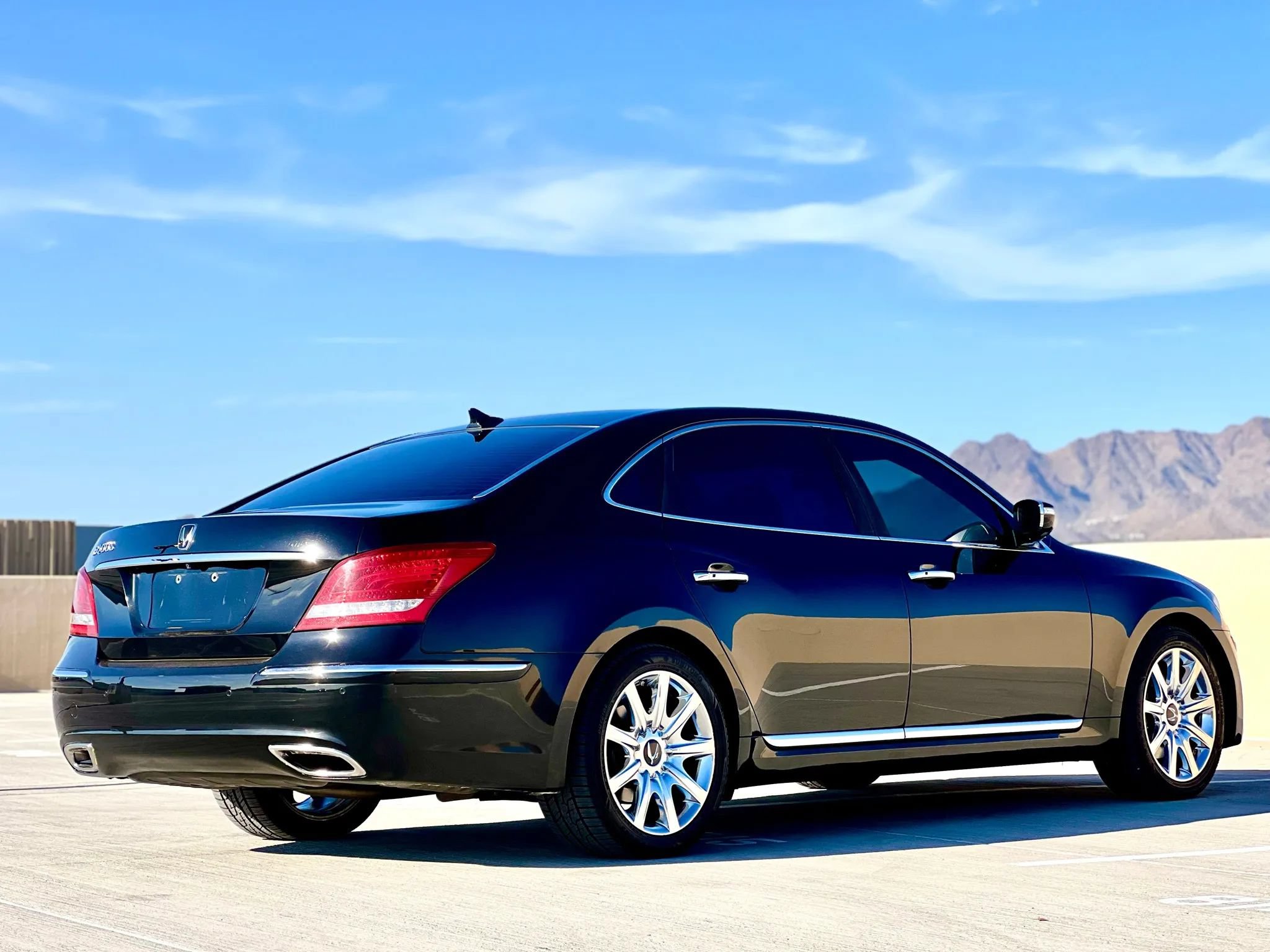Used 2011 Hyundai Equus Signature RWD image 9