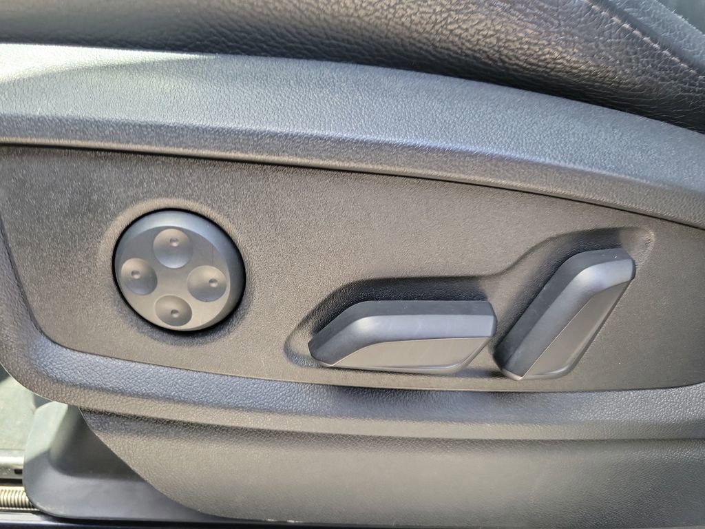 Used 2018 Audi Q5 2.0T Premium Plus w/ Premium Plus Package image 21