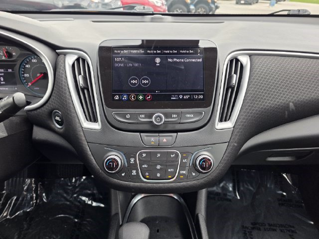 Used 2025 Chevrolet Malibu LT FWD image 25