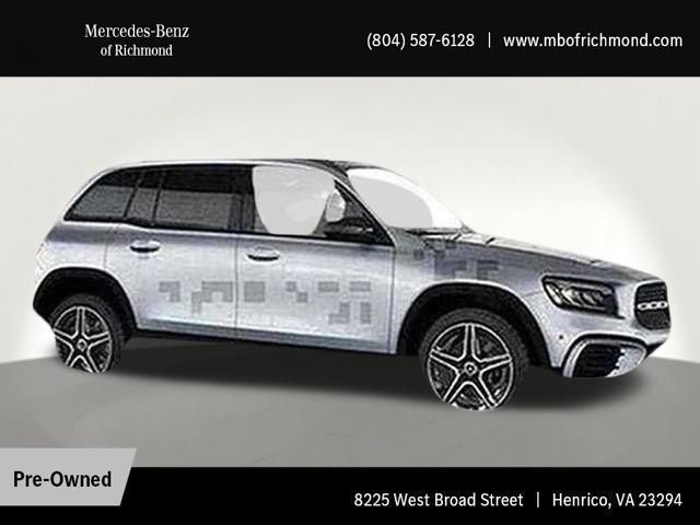 Used 2025 Mercedes-Benz GLB 250 4MATIC image 13