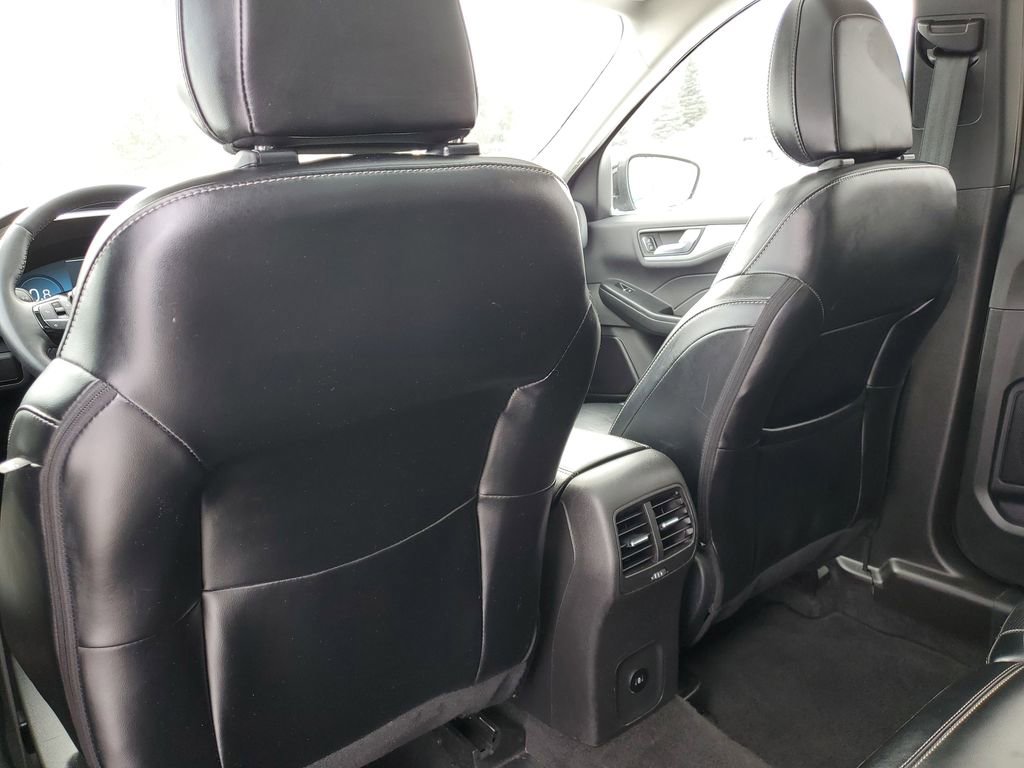 Used 2024 Ford Escape Platinum image 34