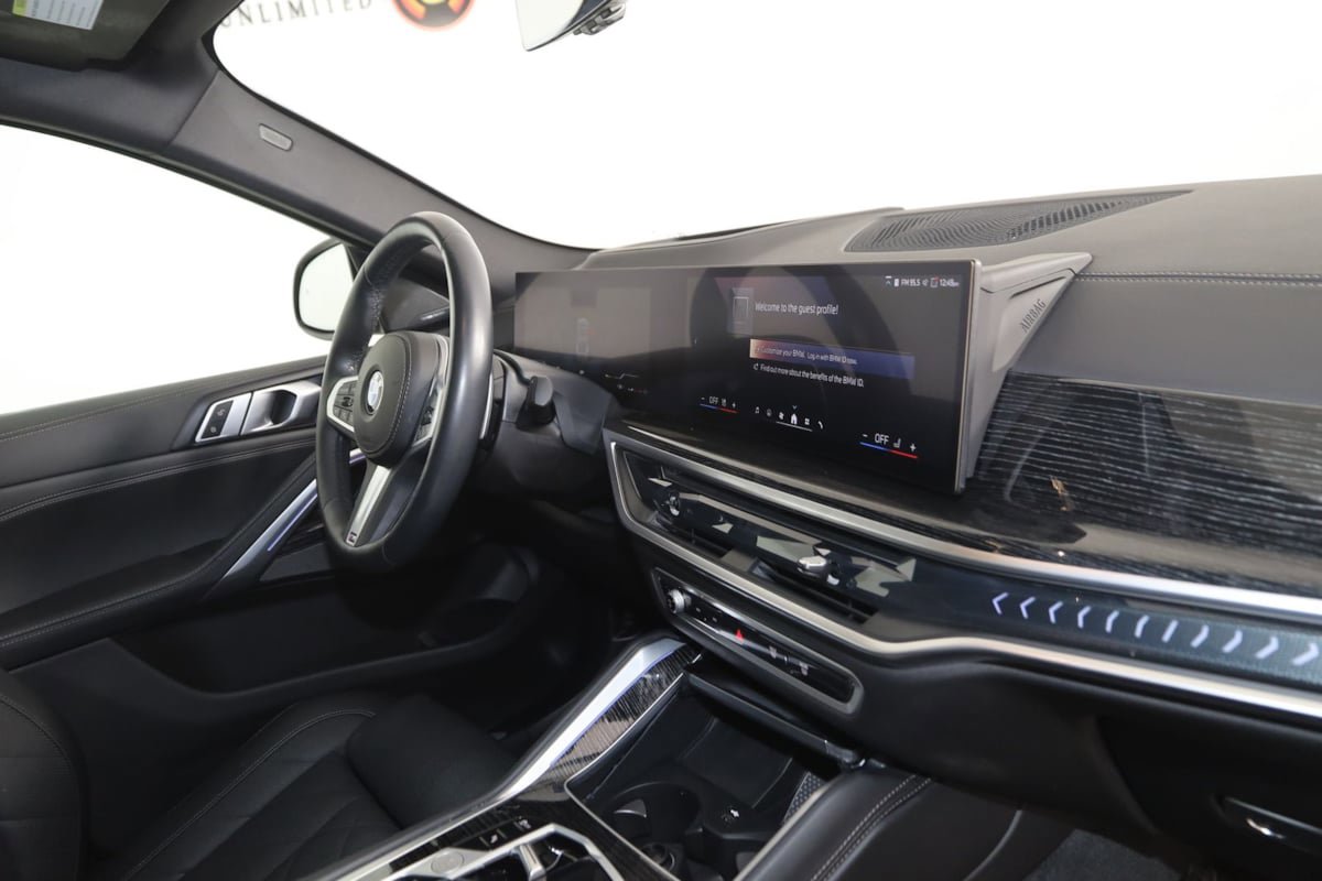 Used 2025 BMW X6 xDrive40i image 45