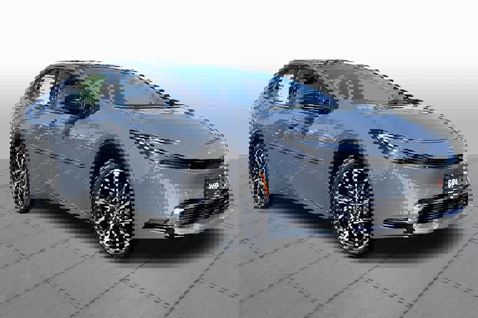 New 2026 Toyota Prius Plug-In Hybrid image 2