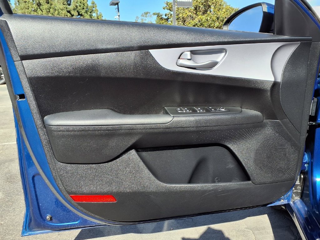 Certified 2024 Kia Forte LXS w/ LXS Technology Package FWD image 14