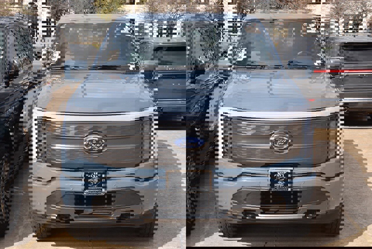 Certified 2023 Ford F150 Lightning Lariat image 3