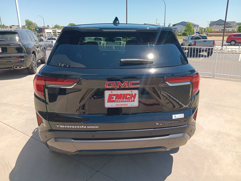 Used 2025 GMC Terrain Elevation AWD/4WD image 4