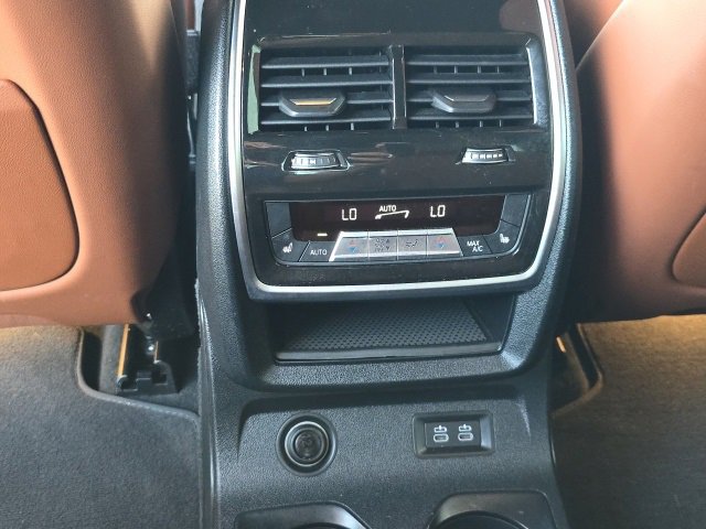 Used 2023 BMW X7 M60i w/ Executive Package image 18