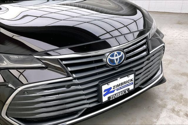Used 2022 Toyota Avalon Limited w/ Advanced Safety Package FWD image 31