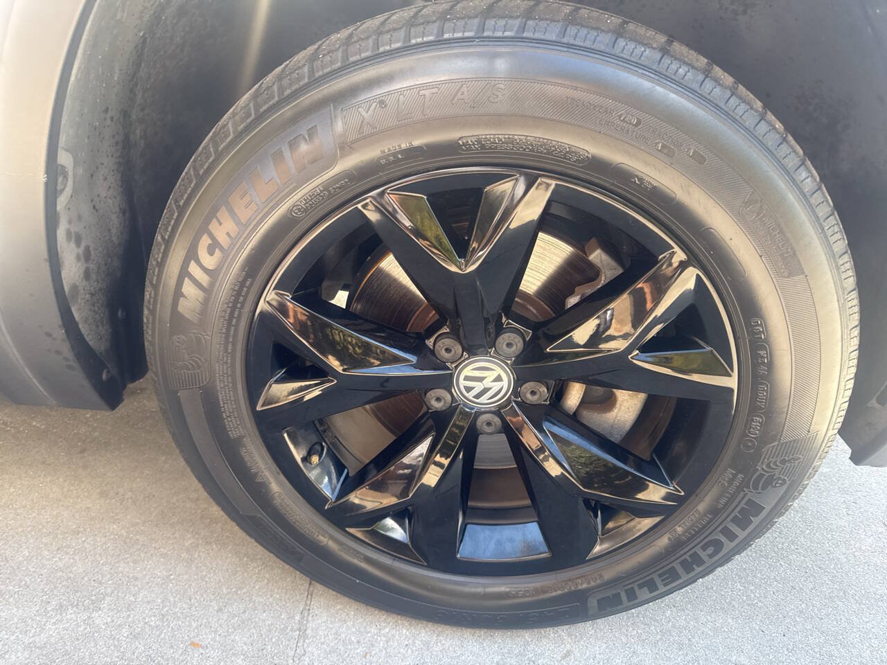 Used 2018 Volkswagen Atlas SE AWD/4WD image 30