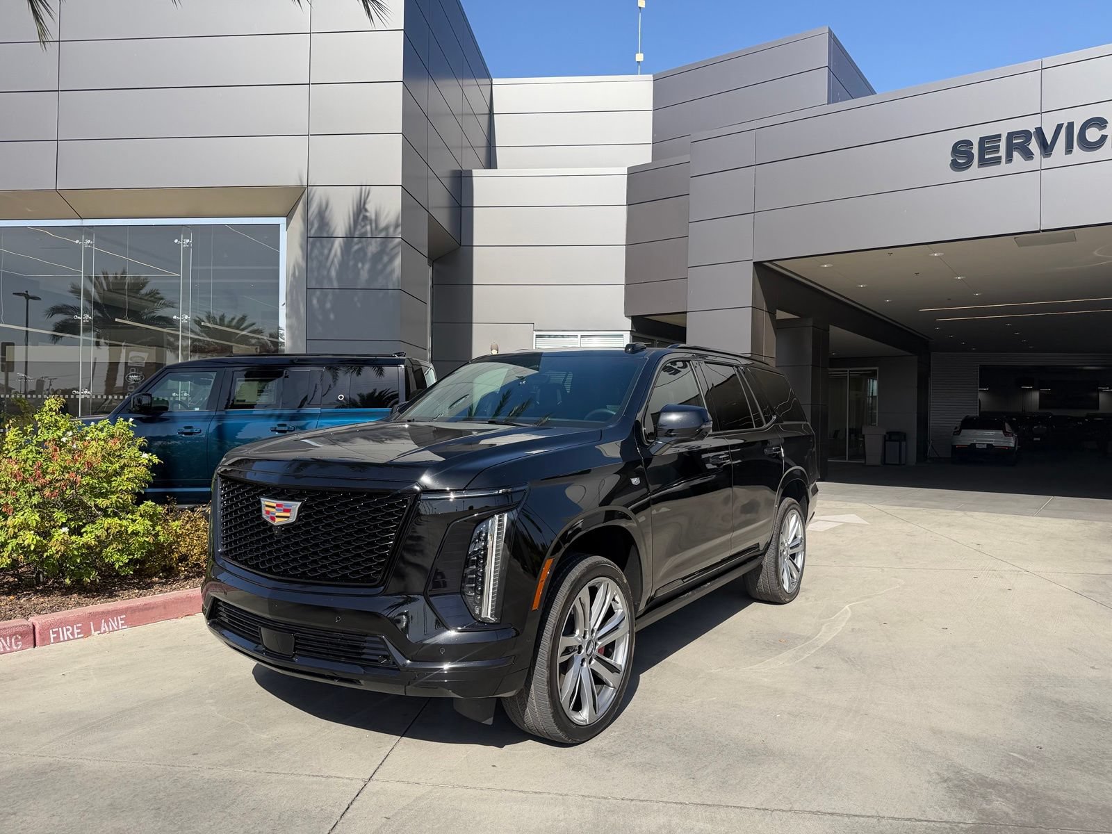 Used 2025 Cadillac Escalade Sport Platinum AWD/4WD image 1