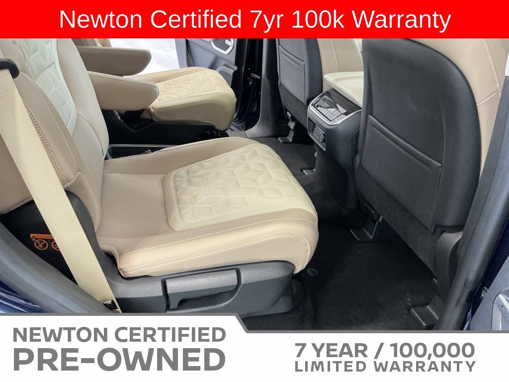 Used 2025 Nissan Armada Platinum w/ Convenience Package RWD image 32